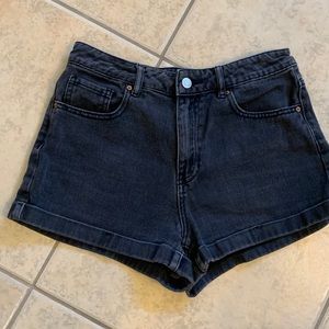 PacSun Mom shorts, black size 27
